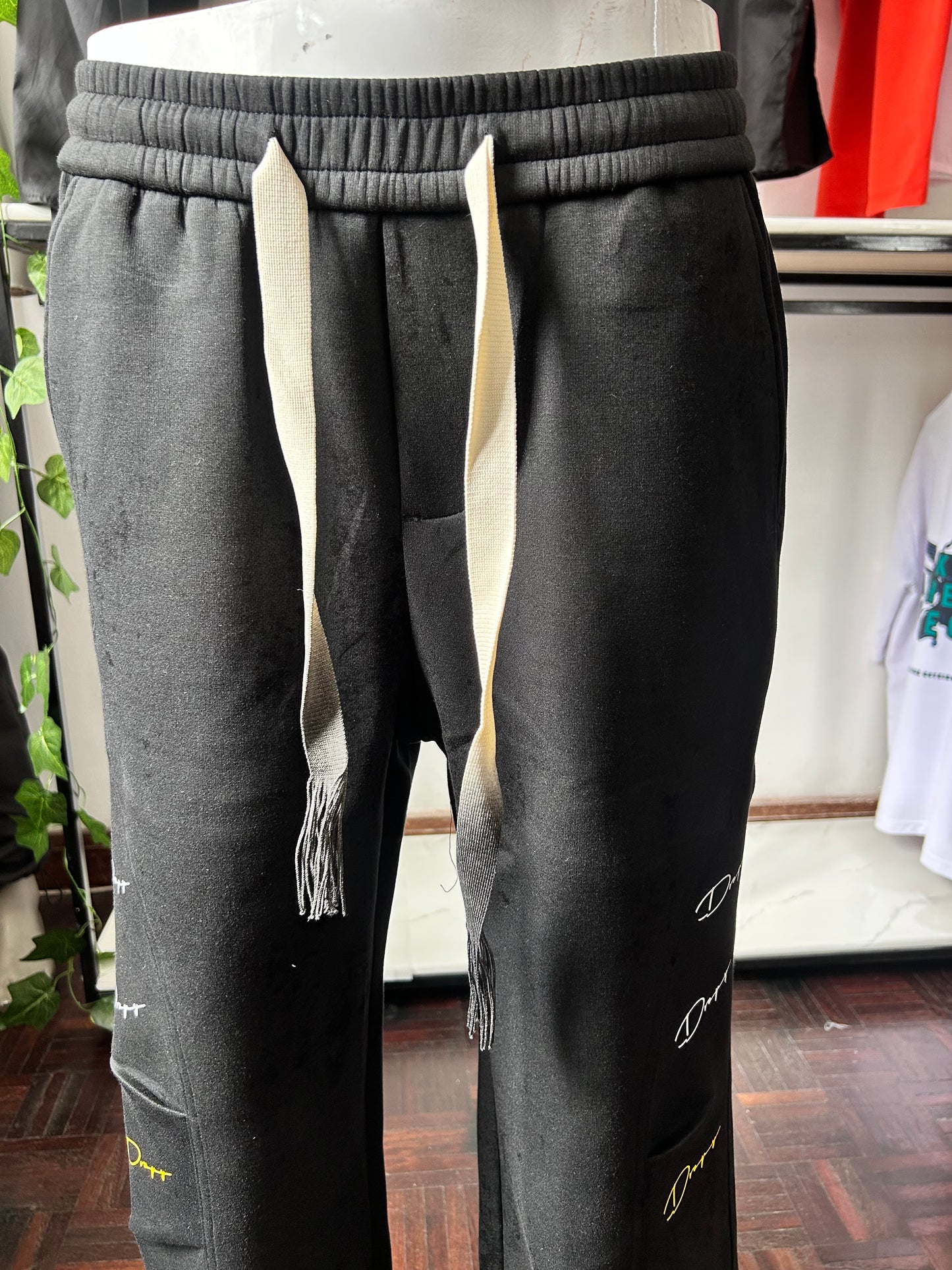 Signature snuggle pants